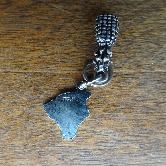 1970s Hawaii Charm Pendant - Picture 2 of 2
